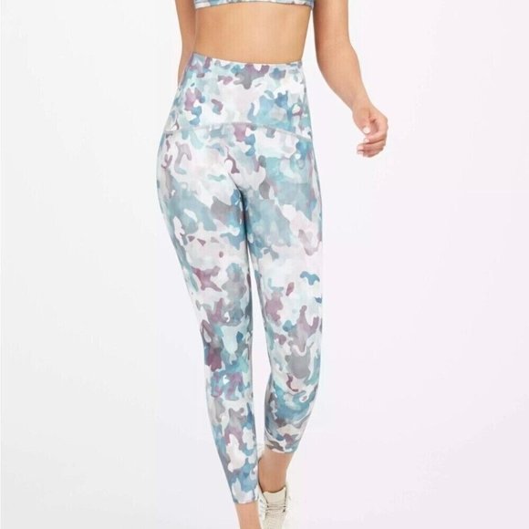 *New Spanx Painted Camo Active Printed Legging 7/8 Length Womens M Green 50209R